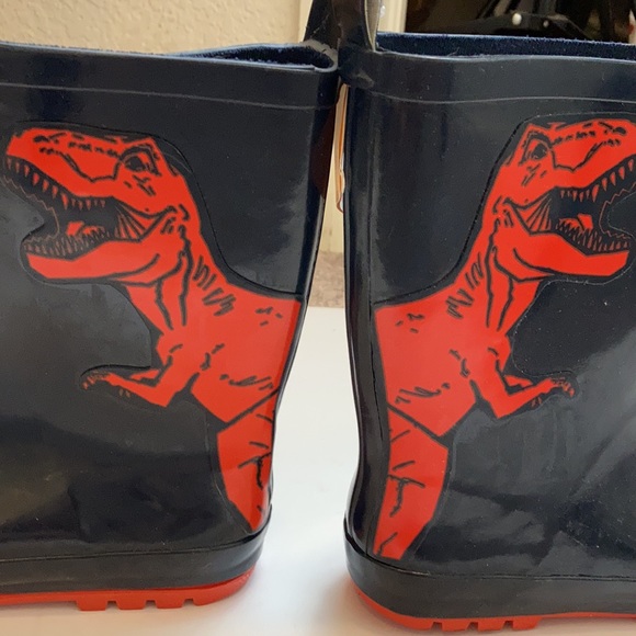 🌸NWT Gymboree T-Rex Dinosaur Rain Boots with Red Soles - Picture 1 of 10